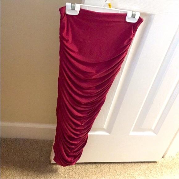 Burgundy Ruched Pencil Skirt - Picture 2 of 5